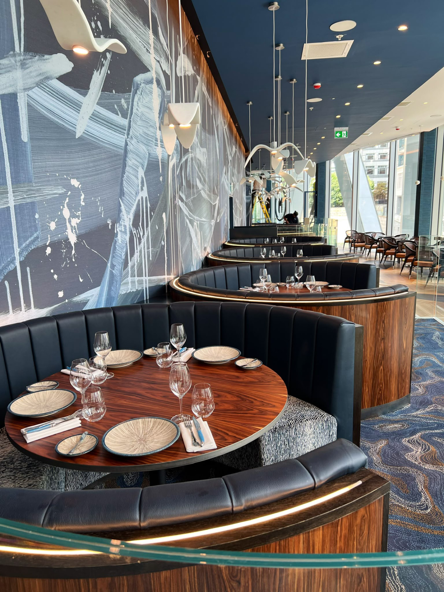 Restaurants project by Red Kite Furniture, Restaurant Black Fluted Curved Booths Mural Wall 01